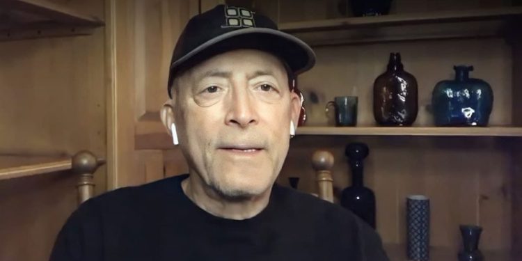 Veteran Trader Peter Brandt Calls Ethereum “A Moon Shot”