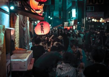 Asian markets end higher as Mideast ceasefire holds; Sensex swings 1000 points