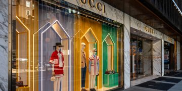 Here’s why the Kering share price is firing on all cylinders