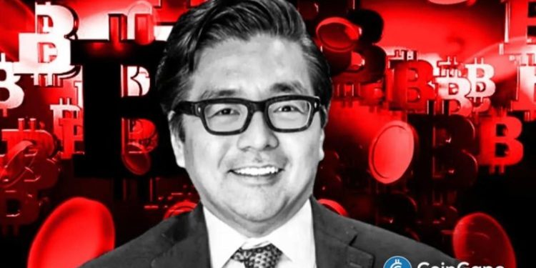 Tom Lee’s Fundstrat Warns Clients Bitcoin Could Fall to $60,000 Despite His ATH Public Forecast