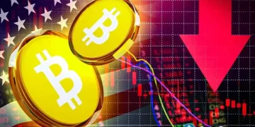 Analysts Warn BTC Price Crash to $10K as Glassnode Flags Structural Weakness