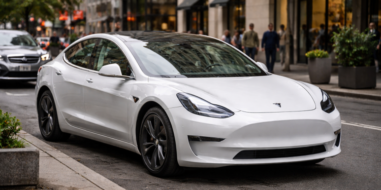 Tesla stock trades in red, but 3 big catalysts say buy the dip now